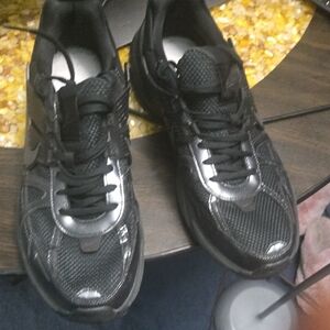 Nike Men's Black Athletic Shoes